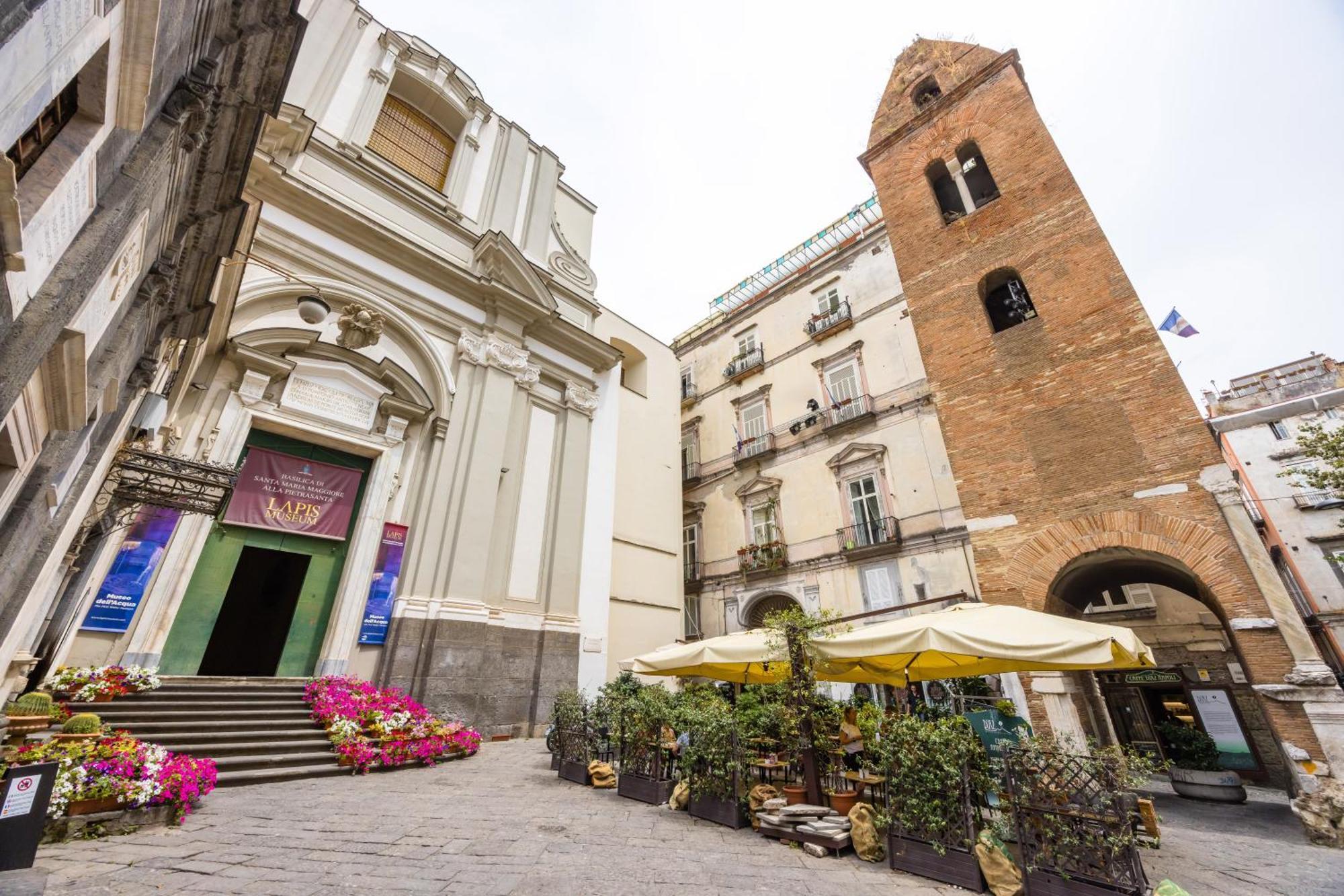 Piazza Miraglia - Apartment By Wonderful Italy Naples Exterior photo